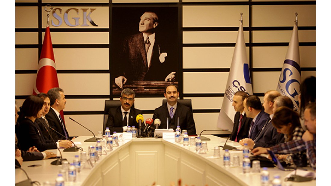 PTT'den SGK emeklilerine promosyon ve indirim müjdesi