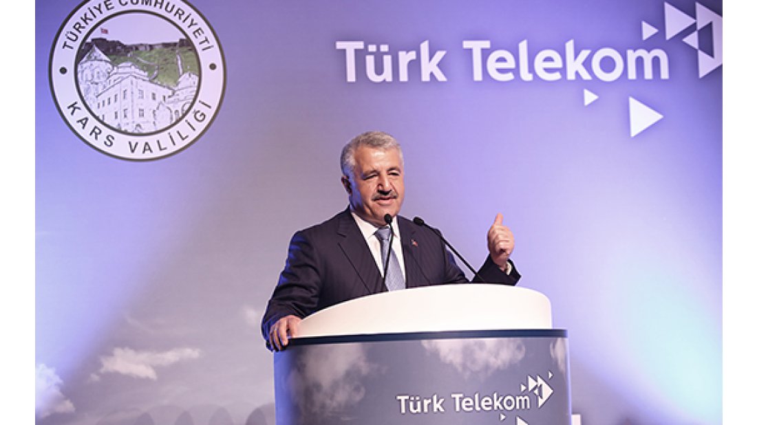 Bakan Arslan’dan “ucuz internet” müjdesi