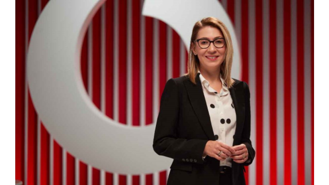 VODAFONE EVDE PLUS⁺ ile evin her köşesinde daha güçlü ve kesintisiz internet keyfi