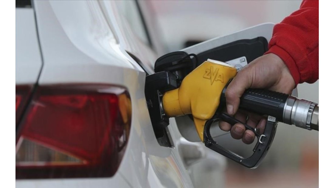 İşte, benzin ve motorinin “vergi”li fiyatları: Benzin 12 TL 85 kuruş, motorin 12 TL 41 kuruş