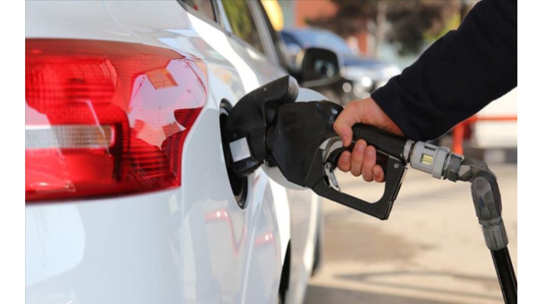 Benzinde 41, motorinde 45 kuruş indirim:  Pompa fiyatına değil ÖTV’ye yansıtılacak…