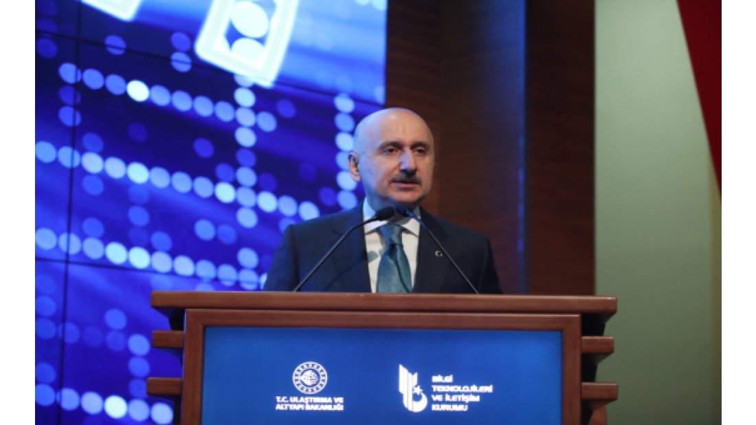 Ulaştırma Bakanı Karaismailoğlu: Fiber altyapı uzunluğu 455 bin kilometreyi aştı