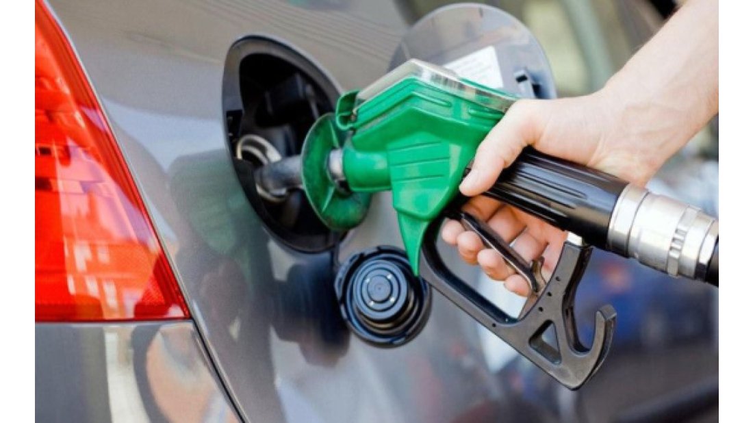 Motorine görülmedik zam: Motorine 1 TL 29 kuruş, benzine 60 kuruş zam...