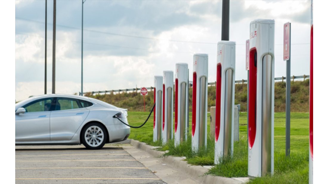 Elektrikli otomobil şarj tarifesi belli oldu: Elektrik zammı şarjı da vurdu…