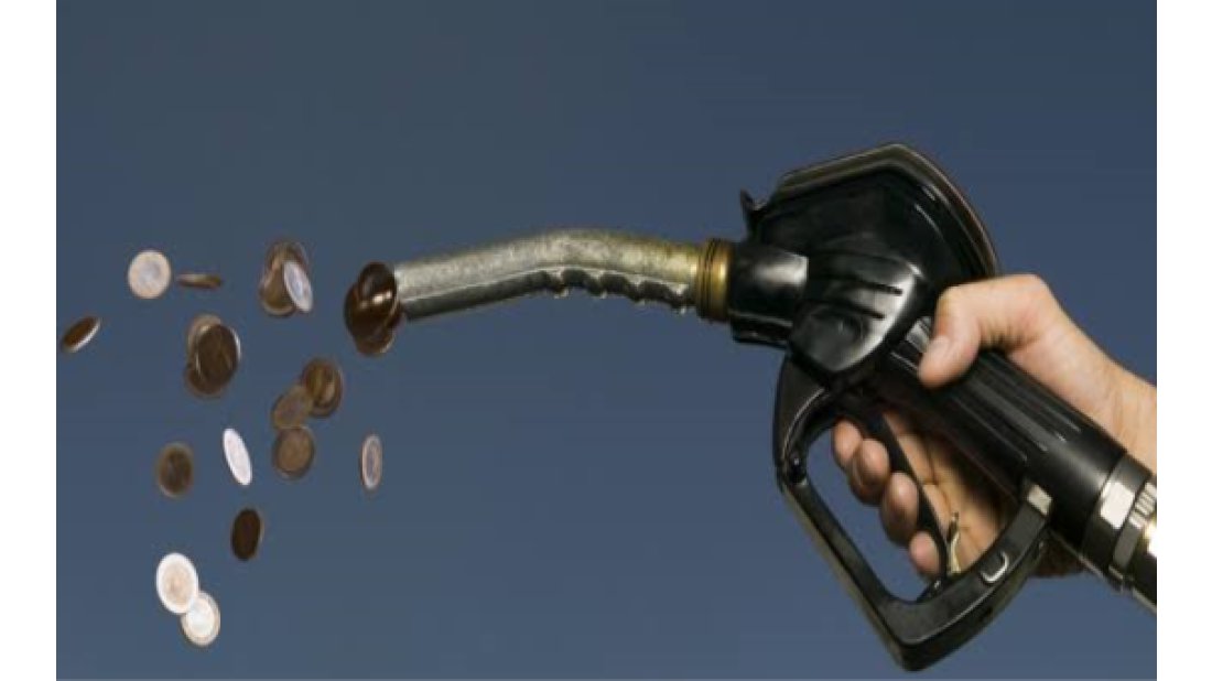 Benzin ve motorinde “gizli” zam durmuyor: Benzine 3 kuruş, motorine 1 kuruş daha zam yapıldı…