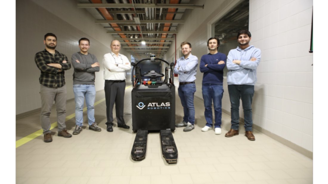 Sütaş fabrikasında ürün transferleri artık “robot” ile gerçekleşiyor