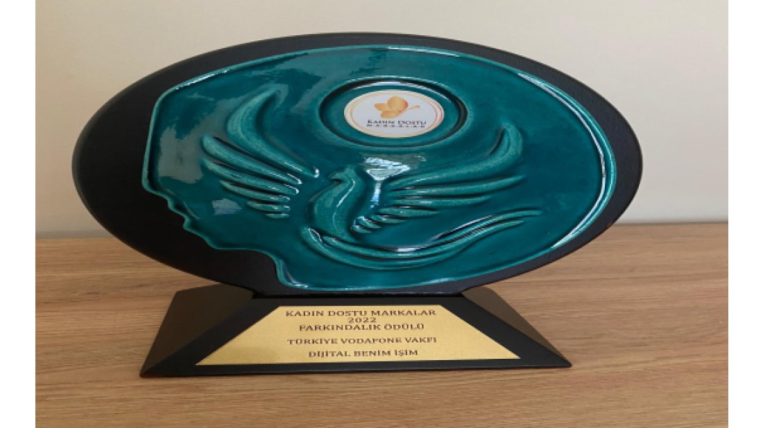 Vodafone Türkiye’ye “kadın dostu markalar farkındalık ödülleri”nde 2 ödül birden 
