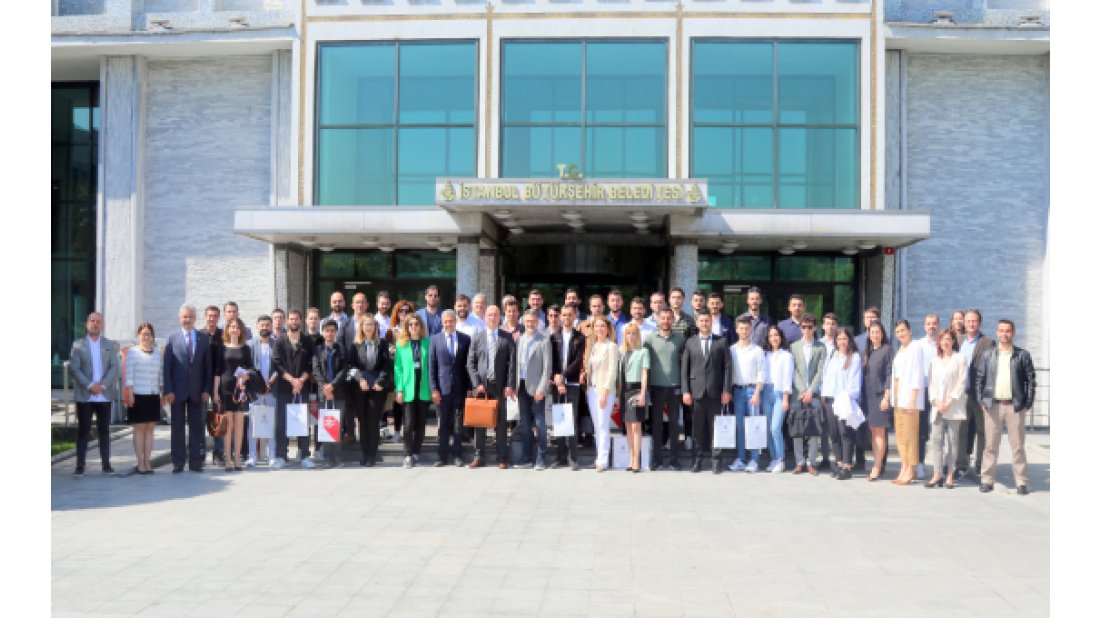 İBB, teknolojiyi genç yeteneklerle yakalıyor