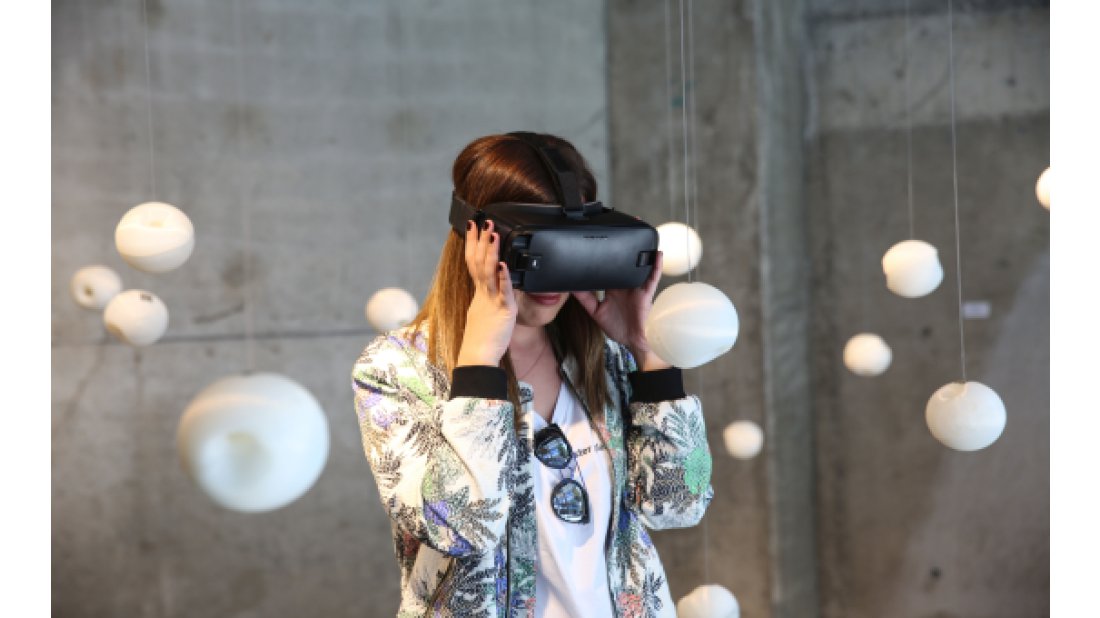 Teknolojiyi sanatla buluşturan sergi