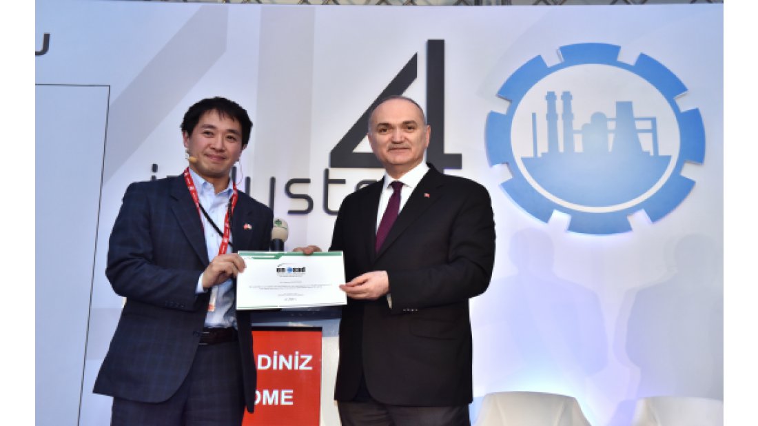 Robot ve insanın işbirliği fabrikaların verimliliğini artırıyor