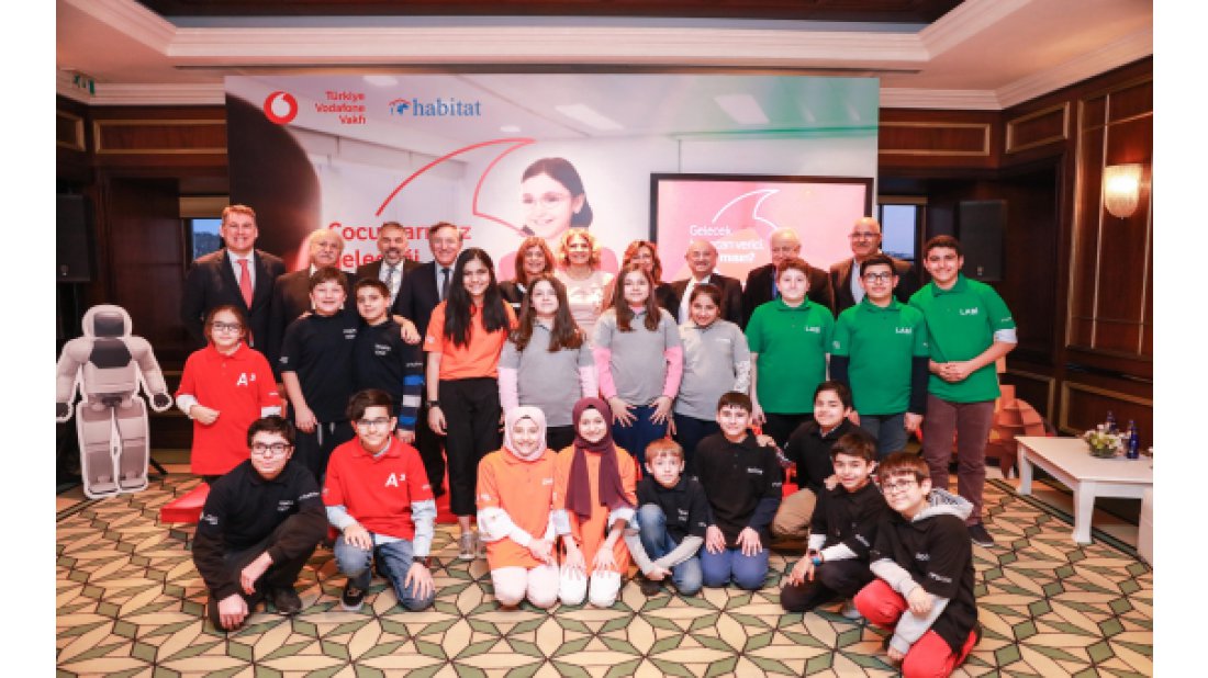 Vodafone Vakfı Danışma Kurulu Üyeleri geleceğin kod yazarlarıyla buluştu