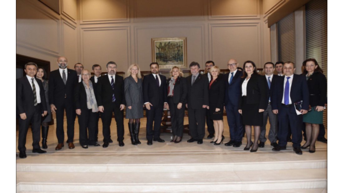 Dijital Dönüşüm Ofisi'nde Türkiye ve Dünyadaki dijitalleşme konuşuldu