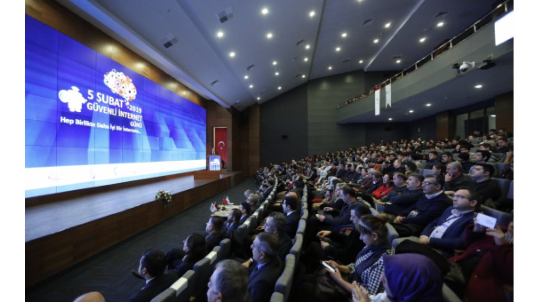 “Siber zorbalık en önemli hak ihlali”