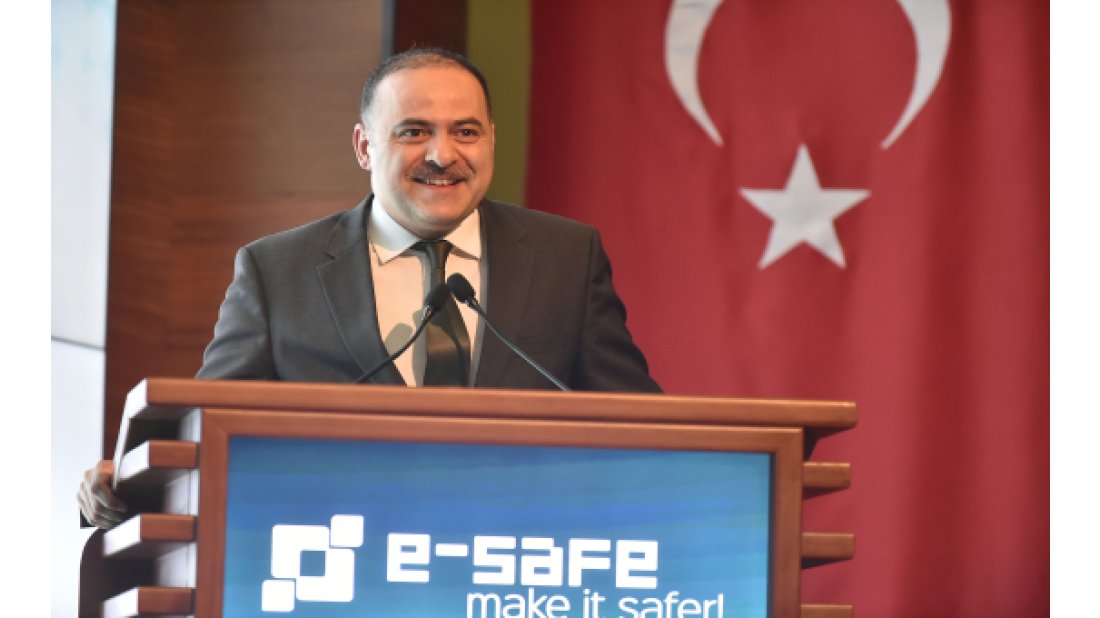 “Hibrit Savaş” ve “Siber Terör” gündemin ilk sırasına oturdu