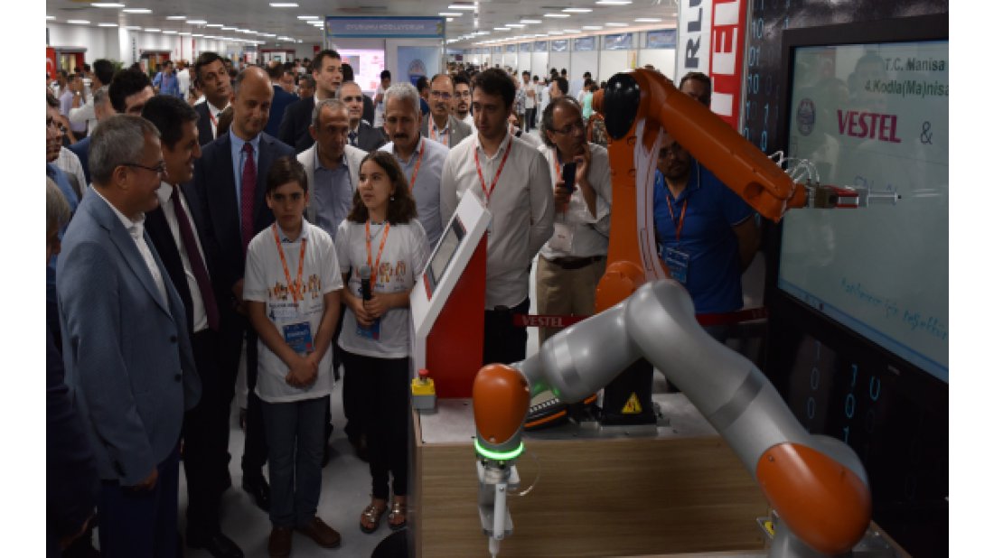 Kodlamayı öğrendiler, Vestel City’de sergilediler