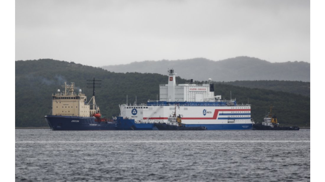 Türünün ilk örneği olan yüzer nükleer güç ünitesi yola çıktı