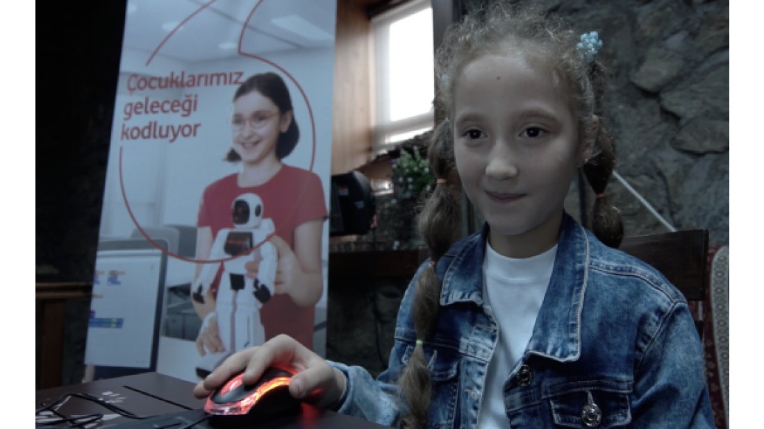 “Yarını Kodlayanlar”da 27 binden fazla kıza eğitim verildi