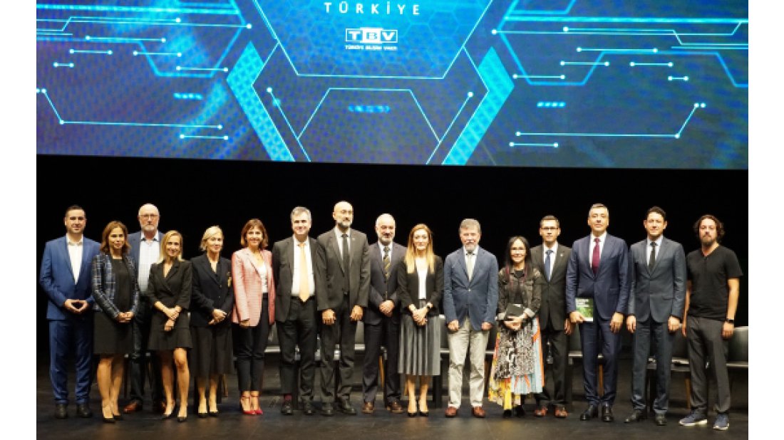 Blockchain Türkiye Platformu (BCTR) küresel ölçekte örnek bir model oldu