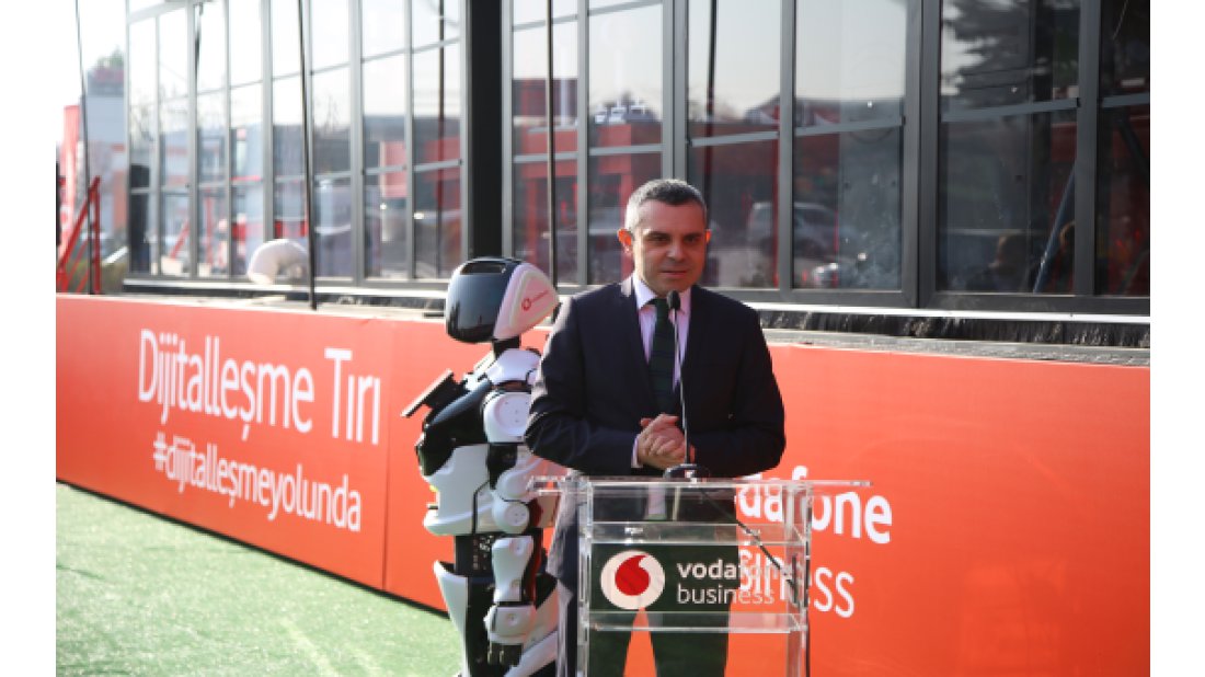 Vodafone Business Dijitalleşme Tırı Başkentli işletmelerle buluştu