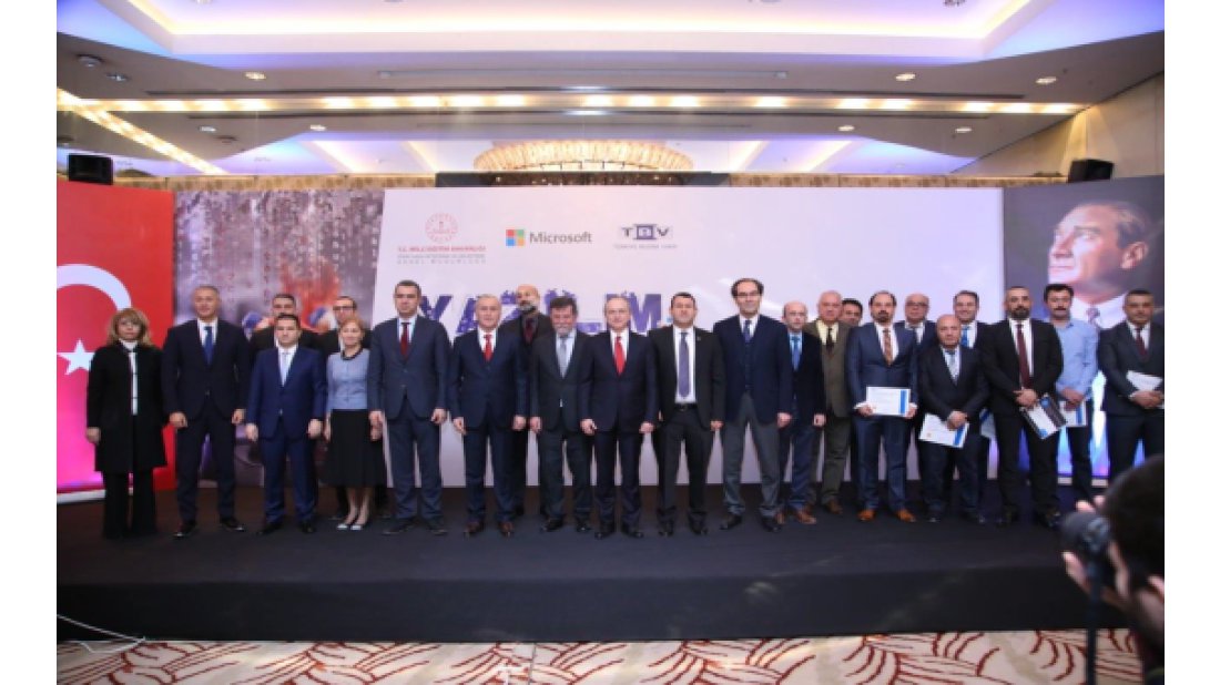 Dijital yetenek açığını öğretmenler kapatacak