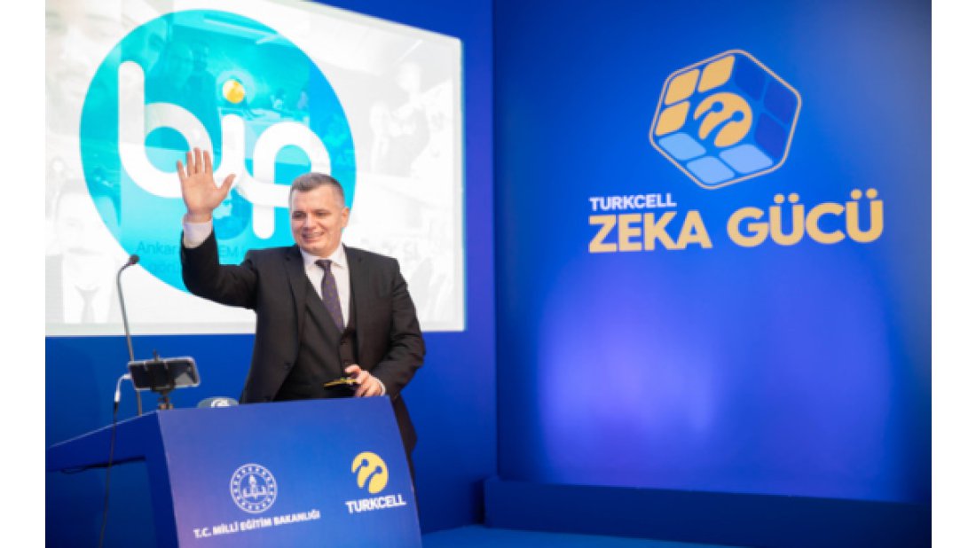 Zeka Gücü öğrencileri yapay zeka teknolojileri için hayal güçlerini yarıştırıyor